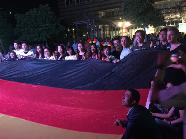 德国宝沃BX7携手德国大使馆 共享欧洲杯激情狂欢
